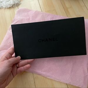 Chanel sleeve